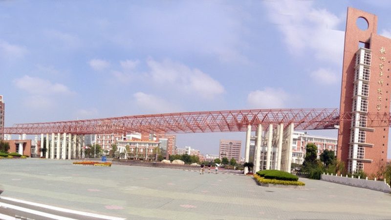 PCB打样价格差异解析：揭秘影响成本的关键因素